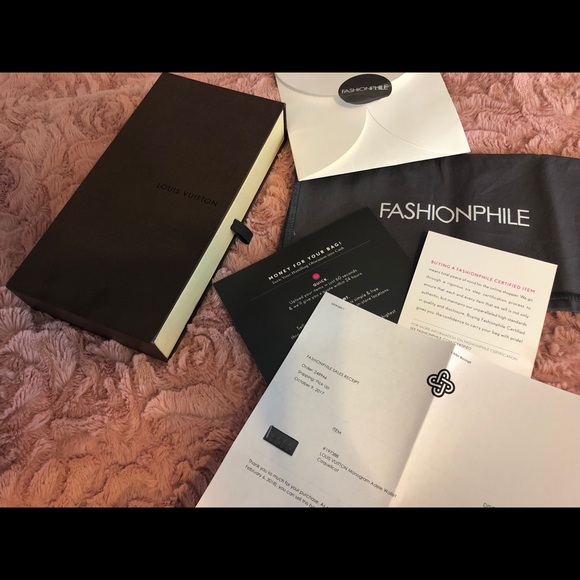 🚫SOLD🚫 Adele Louis Vuitton Wallet - Picture 7 of 8